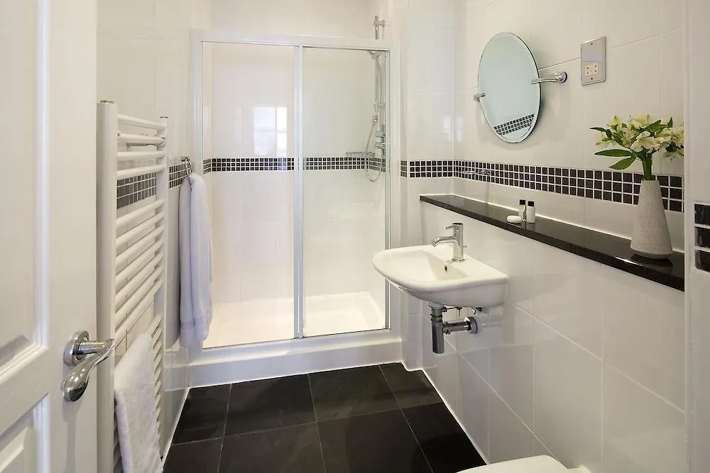 ****  Q Monument One Hotel London United Kingdom